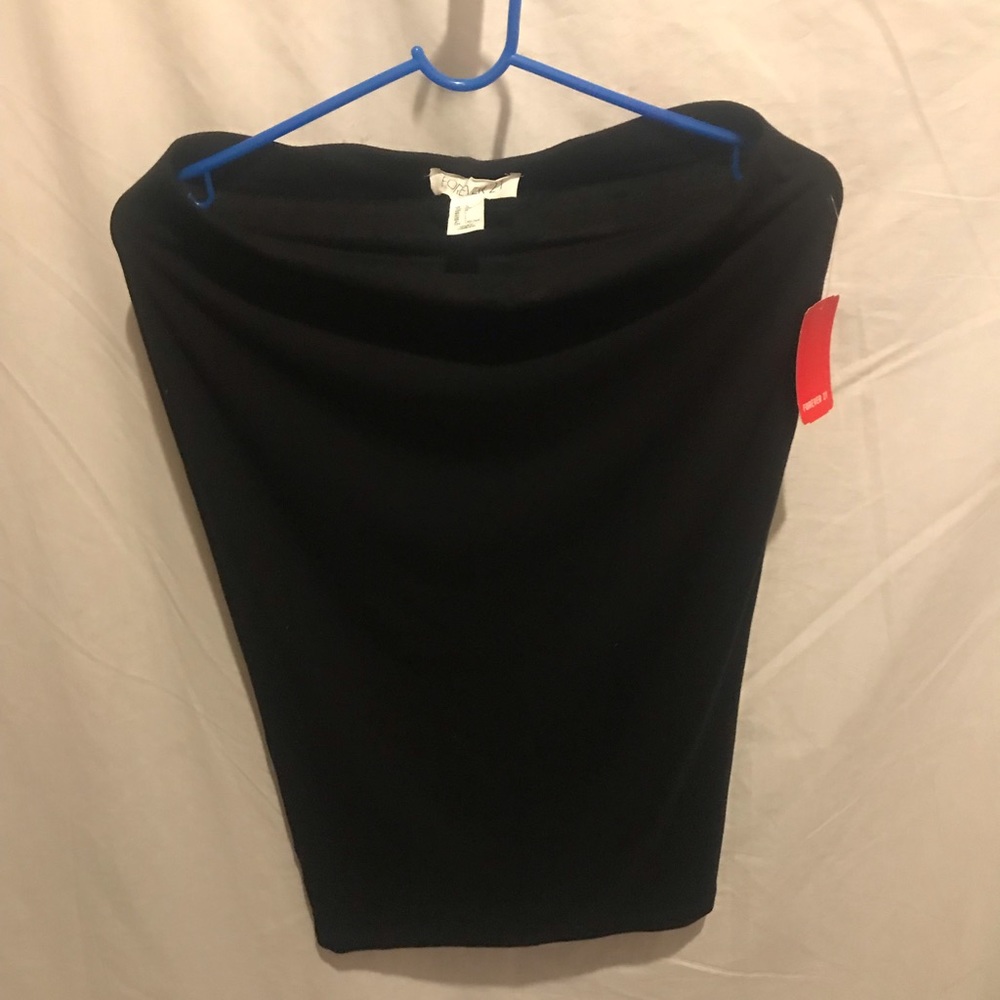 Forever 21 black skirt